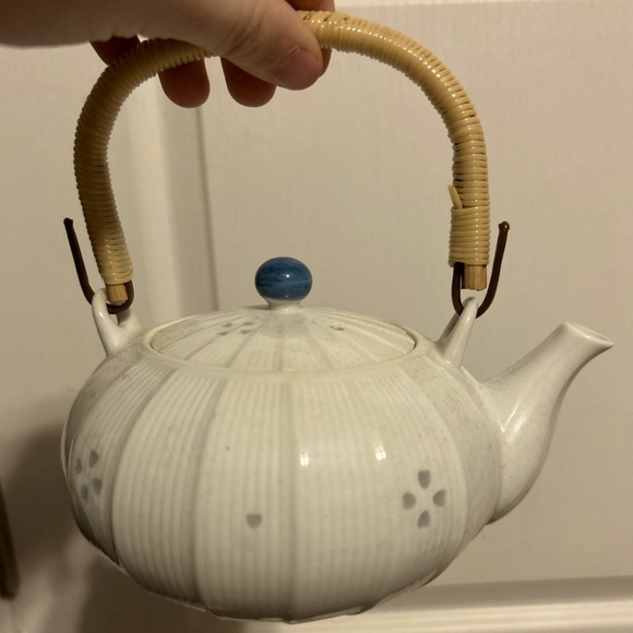 Japanese Tea Set - Picture 2 of 4